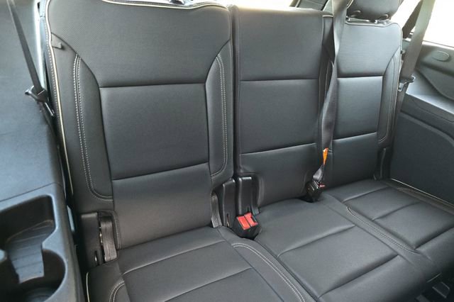 Used 2024 GMC Yukon SLT image 17