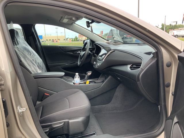Used 2024 Chevrolet Malibu LT image 16