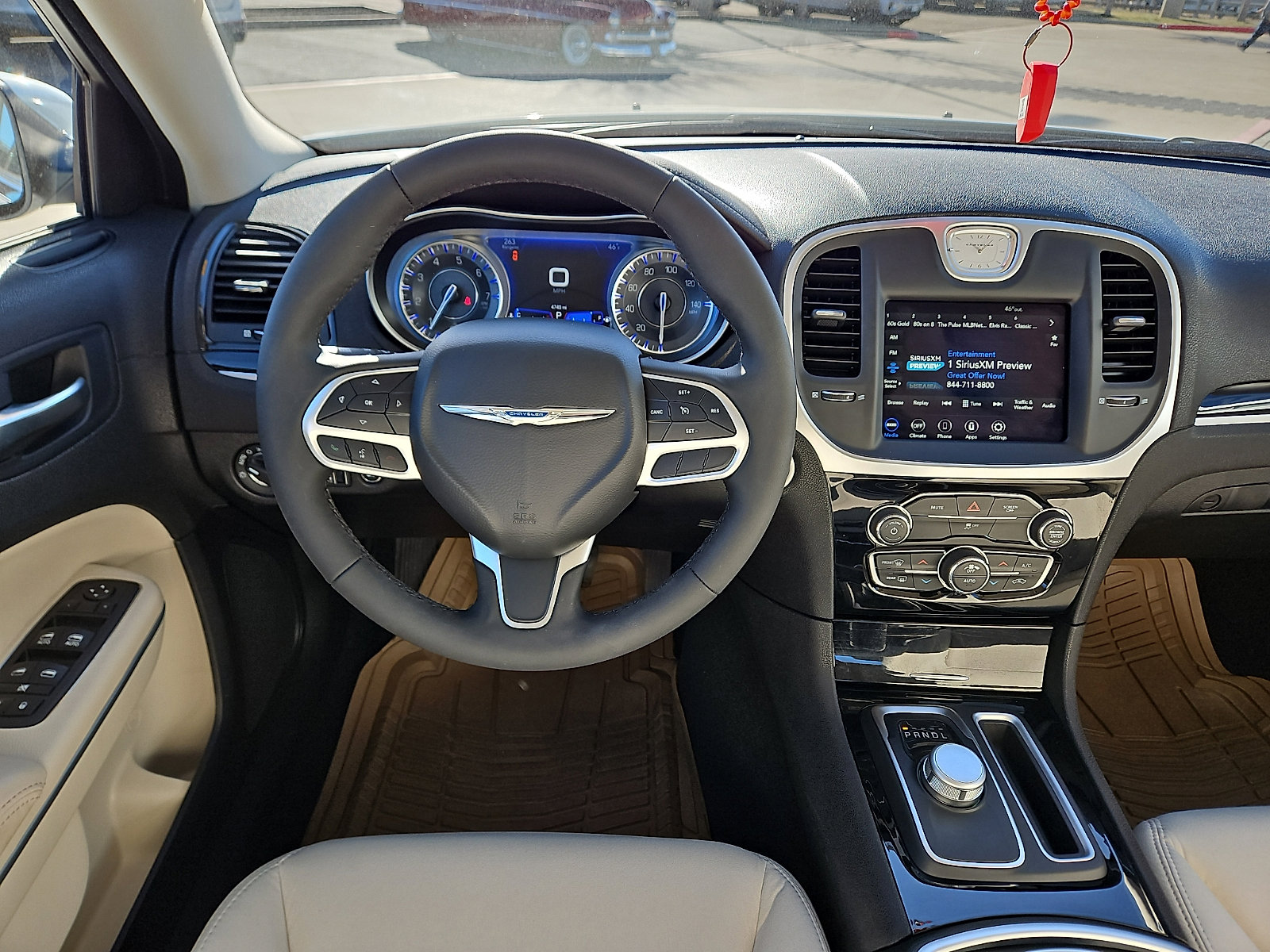 Used 2023 Chrysler 300 Touring image 7