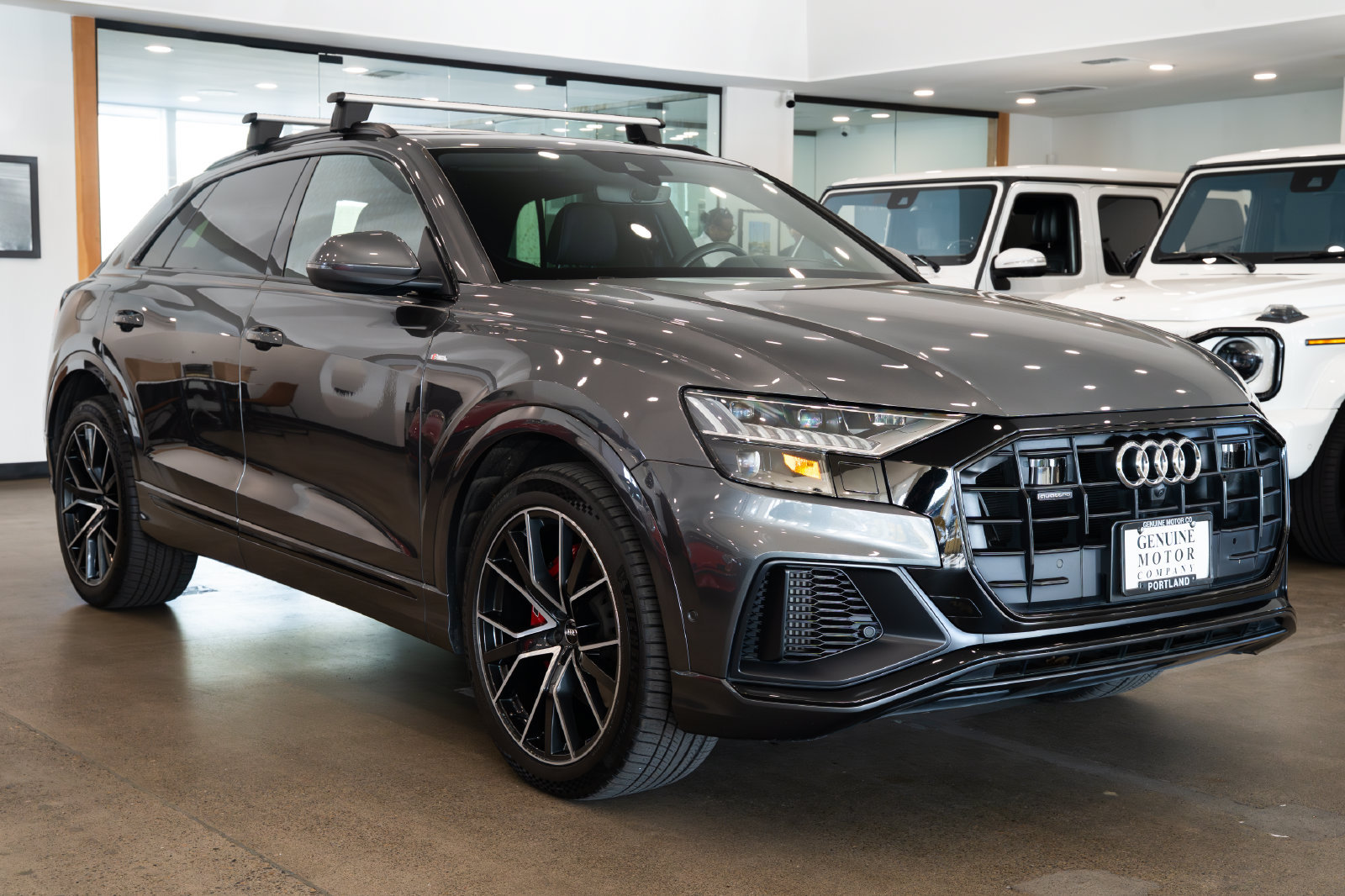 Used 2020 Audi Q8 Prestige w/ Prestige Package AWD/4WD image 3