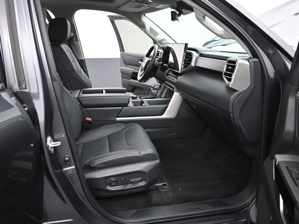 Used 2024 Toyota Tundra Limited image 16