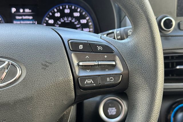 Used 2023 Hyundai Kona SEL image 36