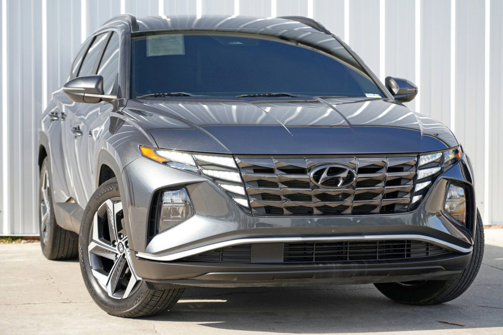 Used 2022 Hyundai Tucson SEL w/ Convenience + Premium Package image 2