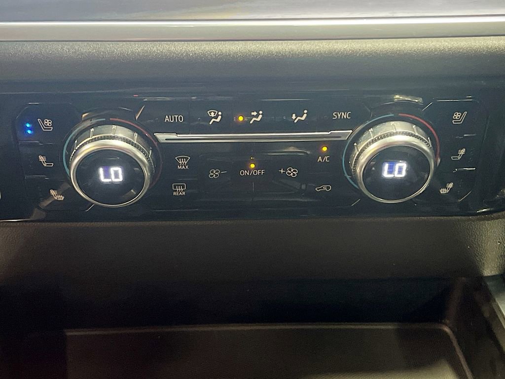 Used 2023 GMC Sierra 1500 SLT w/ SLT Premium Package image 16