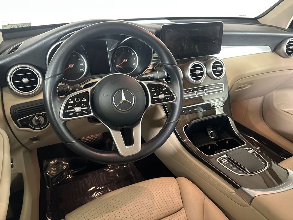 Used 2021 Mercedes-Benz GLC 300 image 25