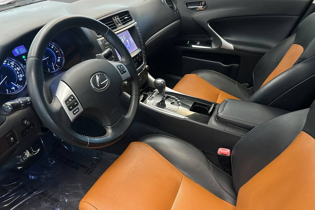 Used 2013 Lexus IS 250 w/ Limited Edition Pkg RWD image 10