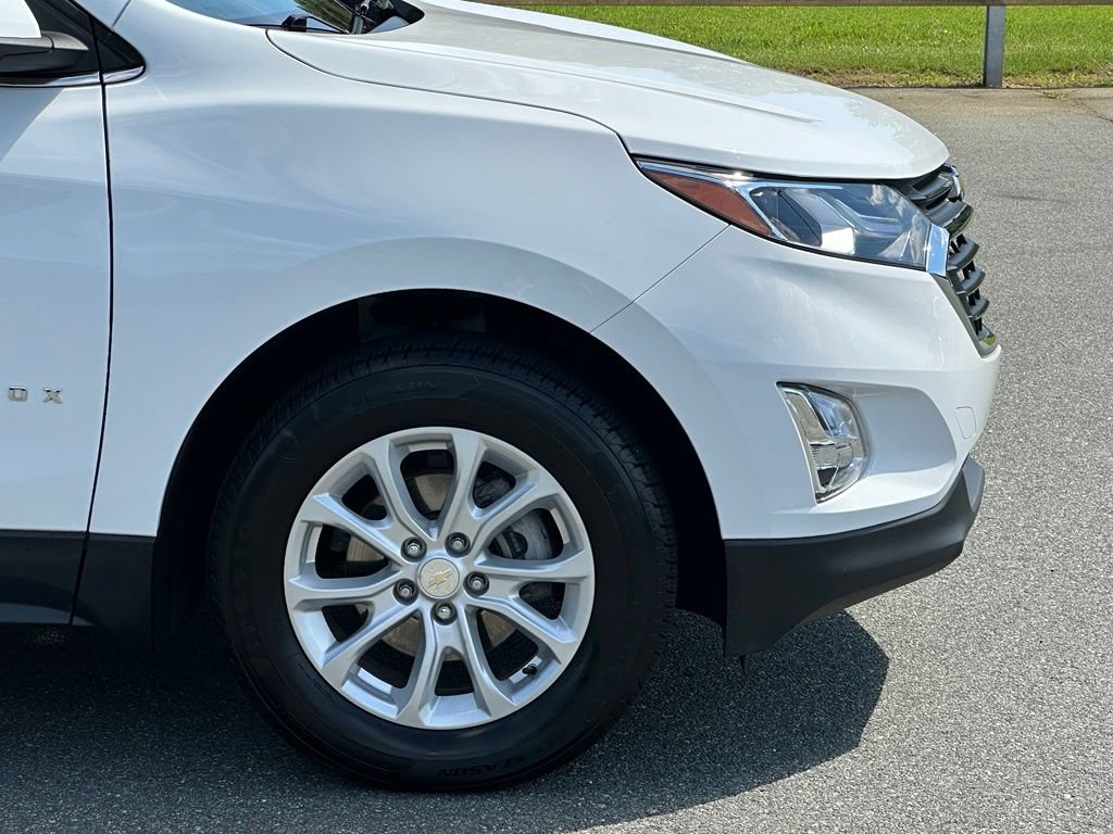 Used 2020 Chevrolet Equinox LT w/ Driver Convenience Package AWD/4WD image 42