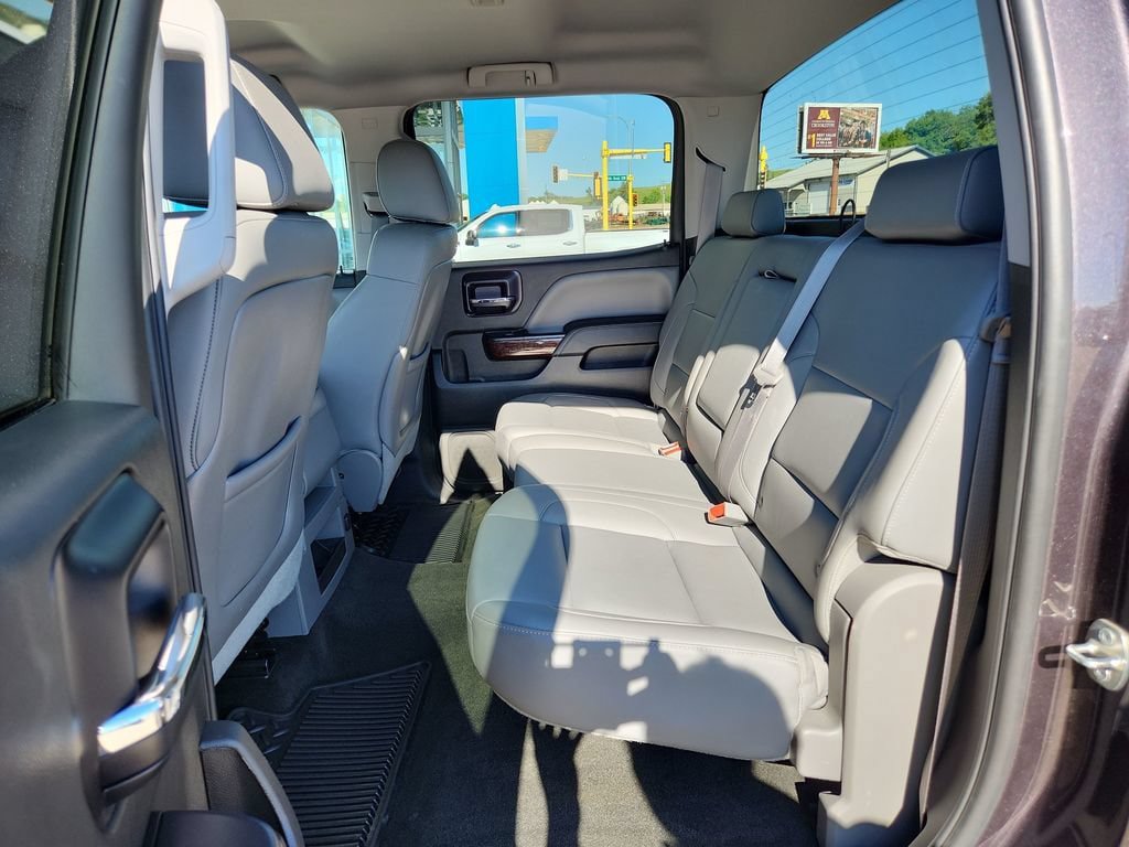 Used 2014 GMC Sierra 1500 SLT w/ SLT Crew Cab Value Package AWD/4WD image 31