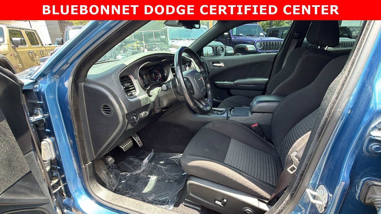 Used 2020 Dodge Charger R/T w/ Driver Convenience Group RWD image 11