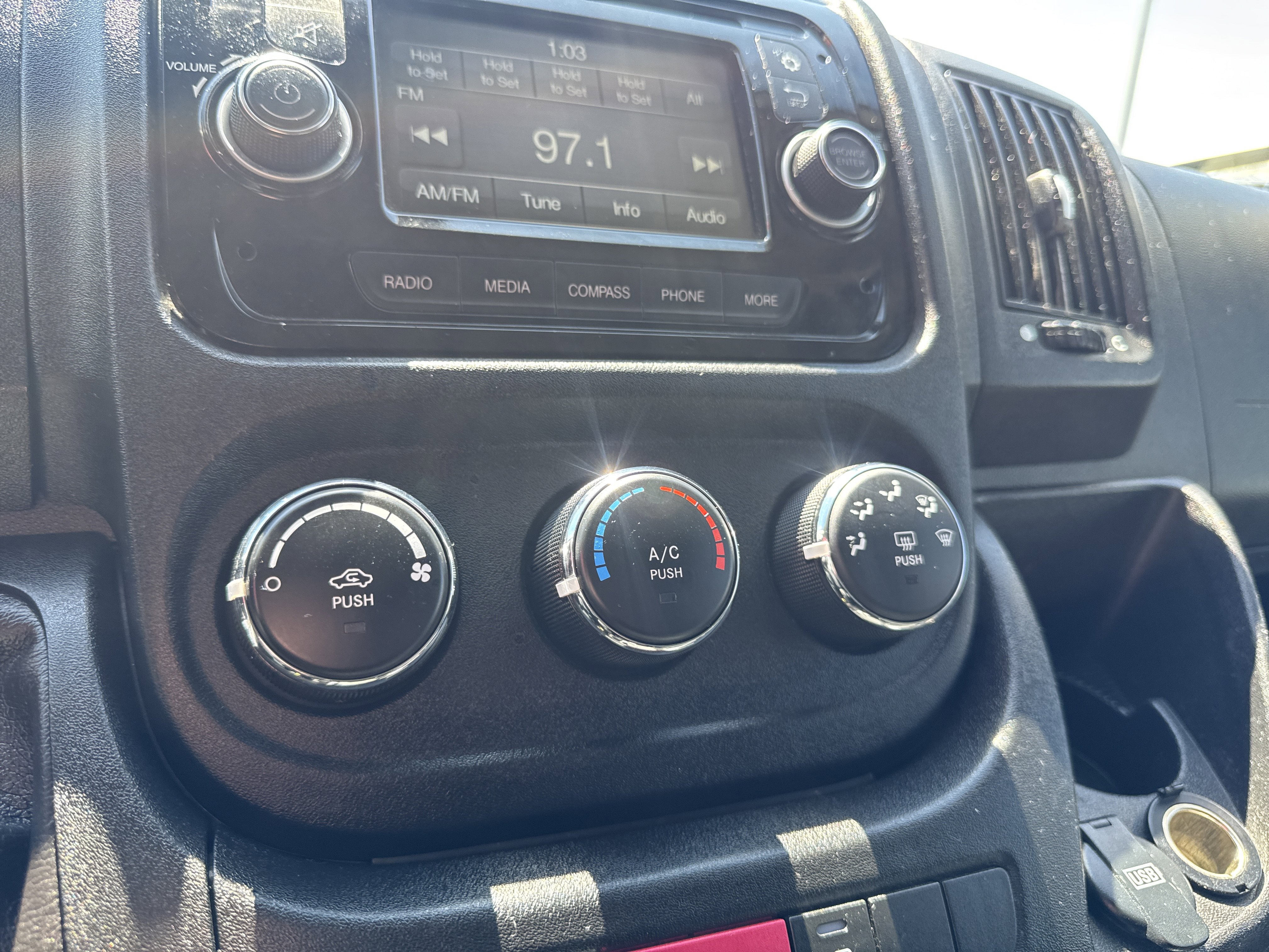 Used 2015 RAM ProMaster 3500 w/ Interior Convenience Group image 22