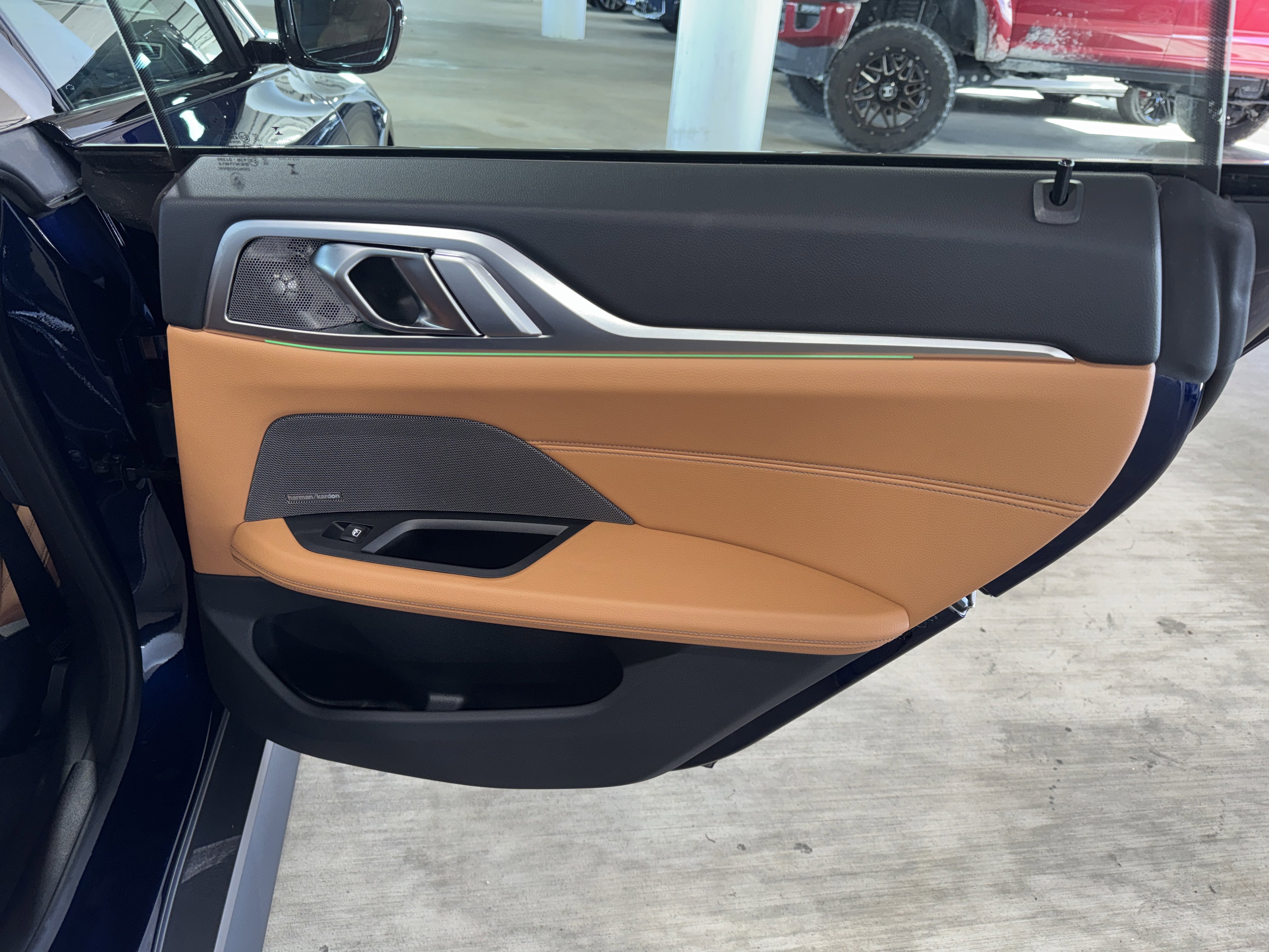 Used 2023 BMW i4 eDrive35 image 11