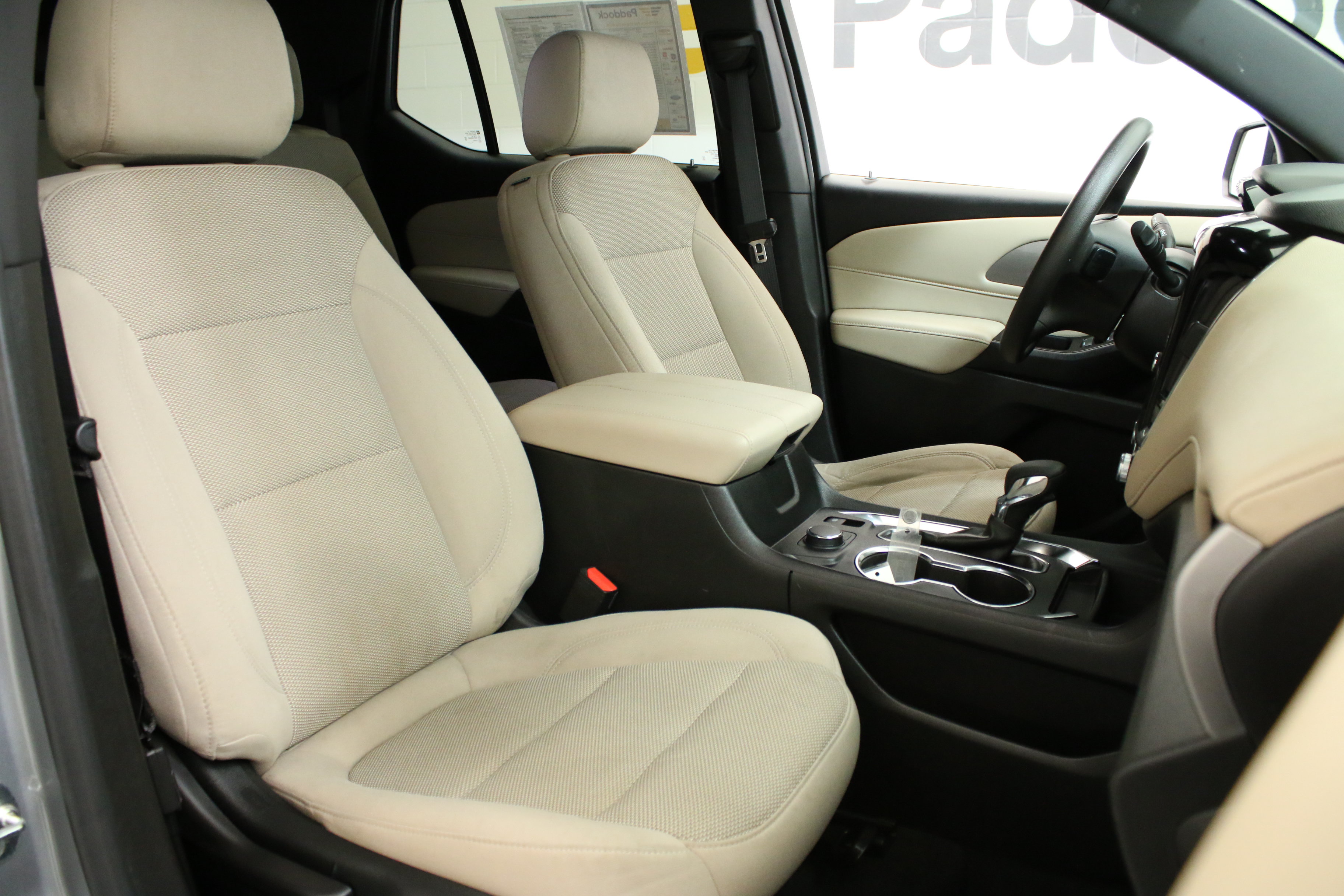 Used 2023 Chevrolet Traverse LS FWD image 33