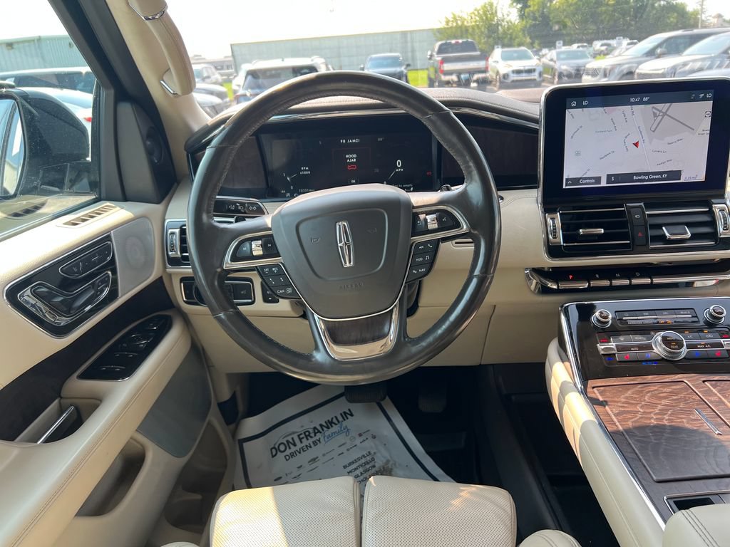 Used 2020 Lincoln Navigator L Reserve w/ Luxury Package AWD/4WD image 16