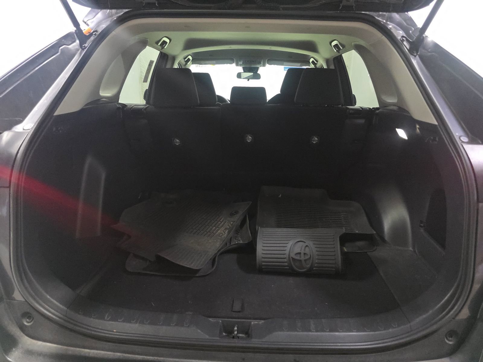 Used 2024 Toyota RAV4 LE image 14