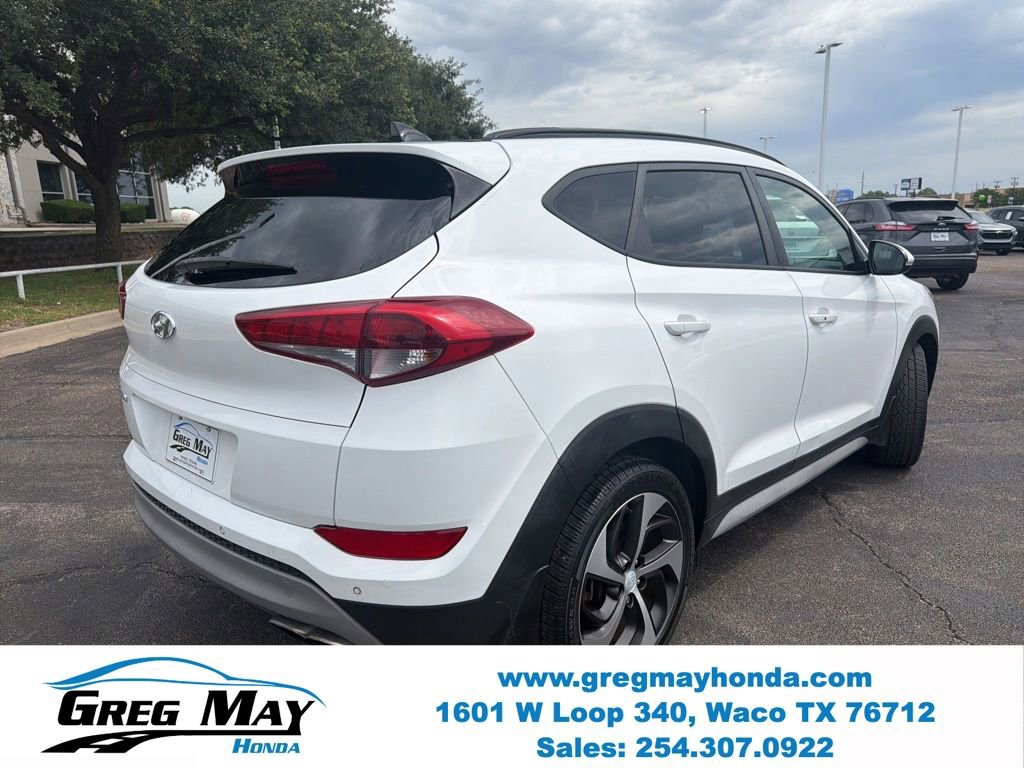 Used 2018 Hyundai Tucson Value FWD image 2