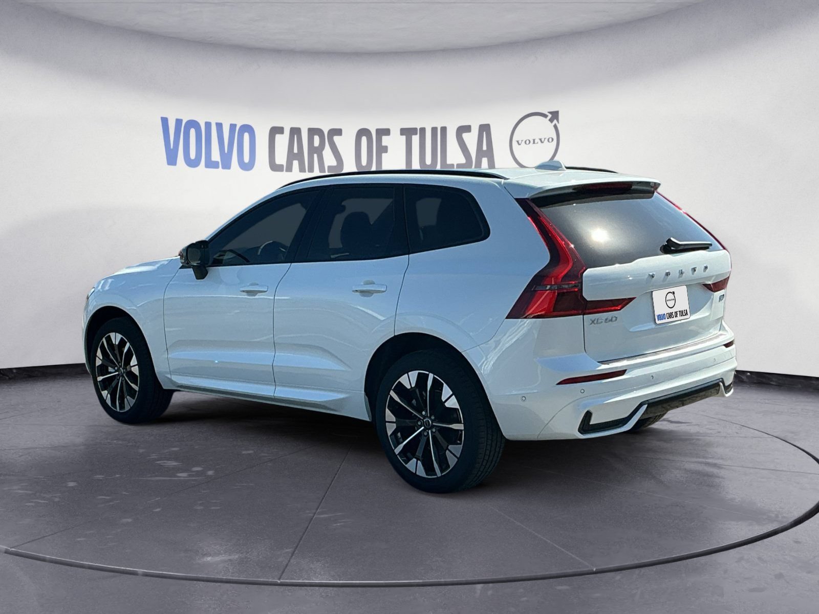 New 2026 Volvo XC60 B5 Plus w/ Protection Package Premier AWD/4WD image 3