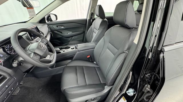 New 2026 Nissan Rogue SV AWD/4WD image 10
