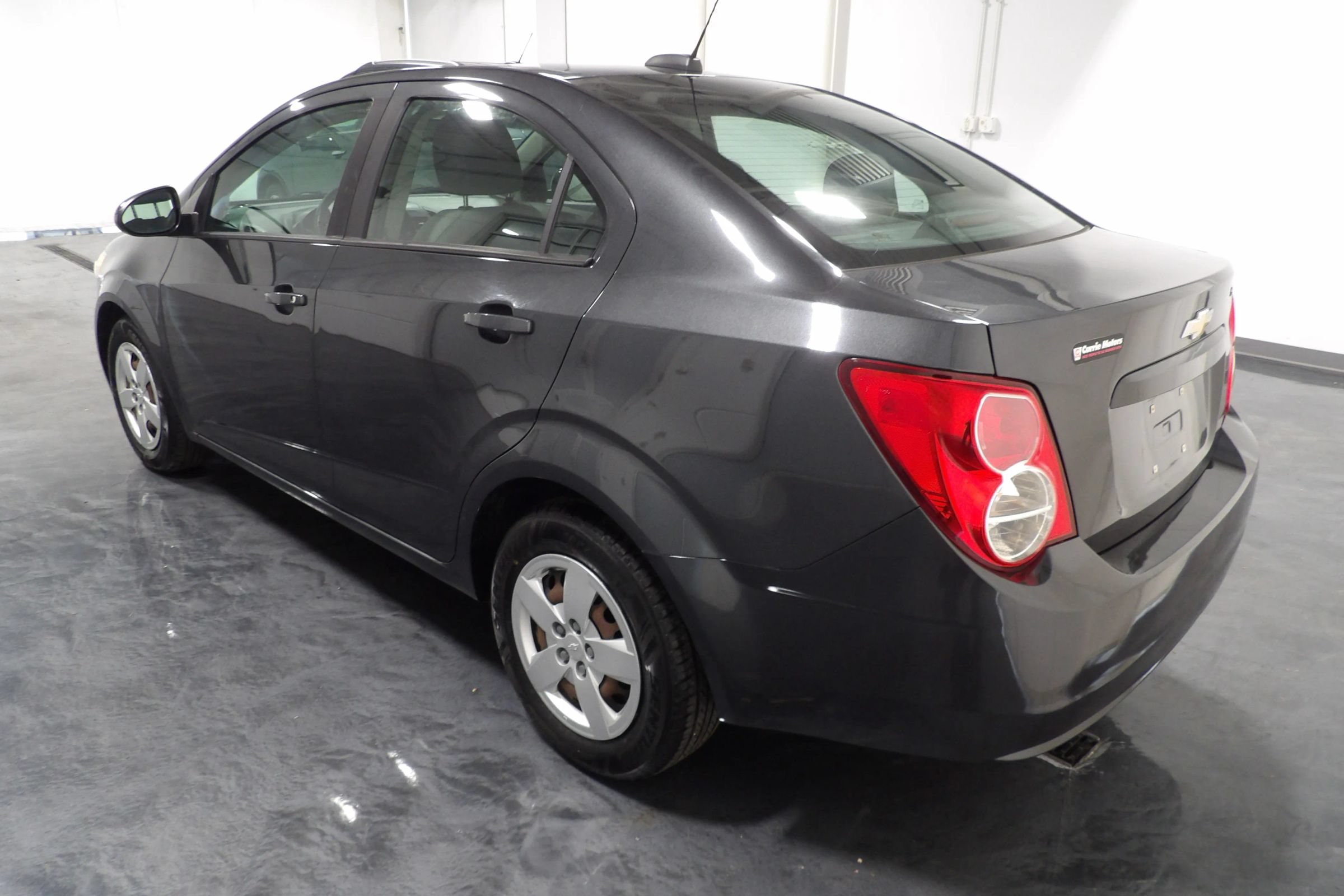 Used 2016 Chevrolet Sonic LS FWD image 5