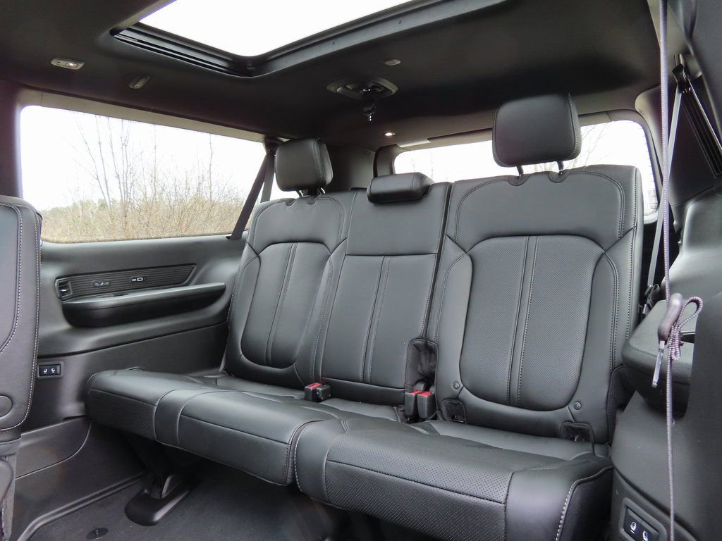 New 2026 Jeep Grand Wagoneer L Limited AWD/4WD image 30
