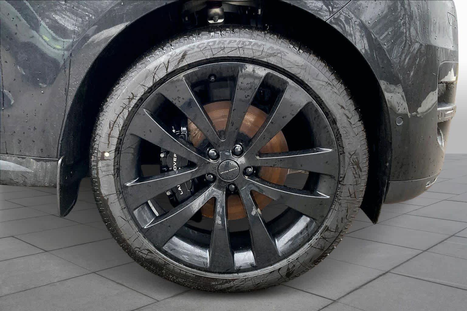 New 2026 Land Rover Range Rover Sport SE AWD/4WD image 15