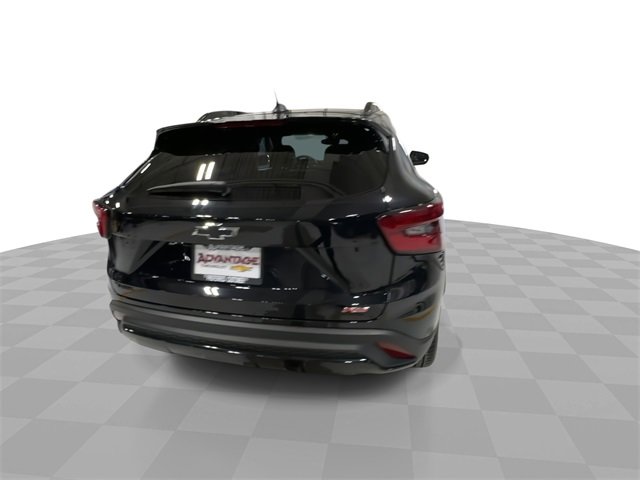 Used 2024 Chevrolet Trax RS w/ Sunroof Package image 4