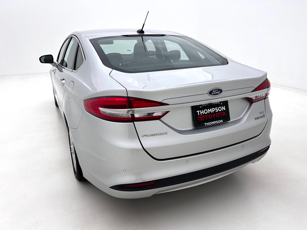 Used 2018 Ford Fusion SE w/ Equipment Group 602A FWD image 8
