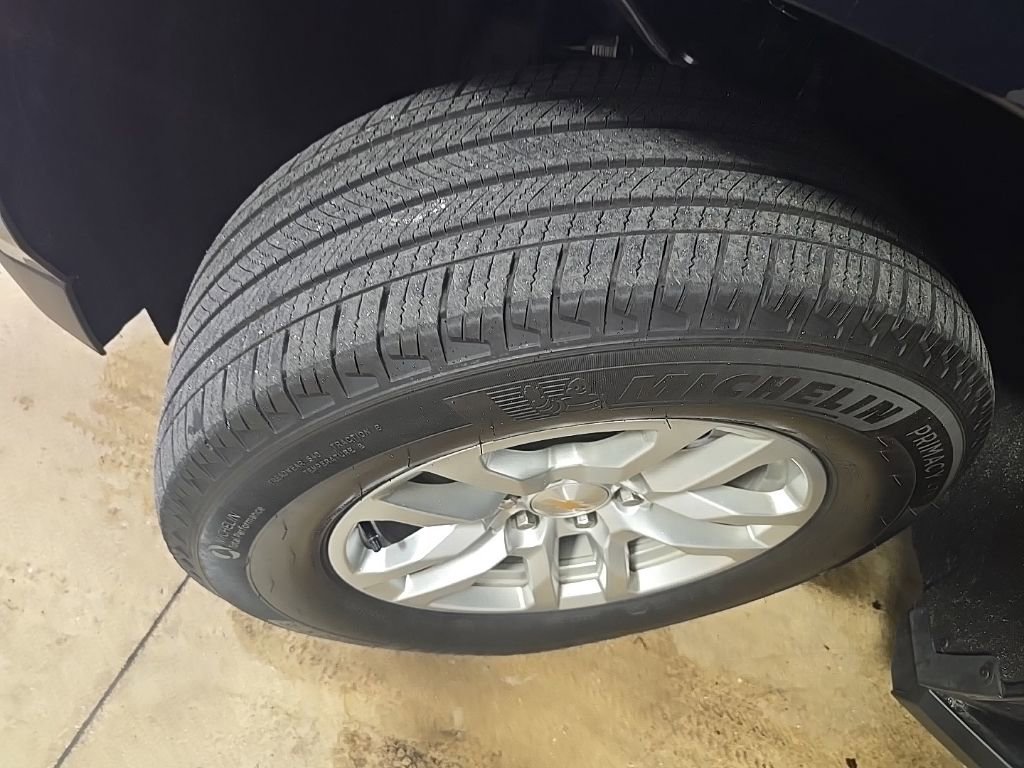 Used 2024 Chevrolet Tahoe LS image 19