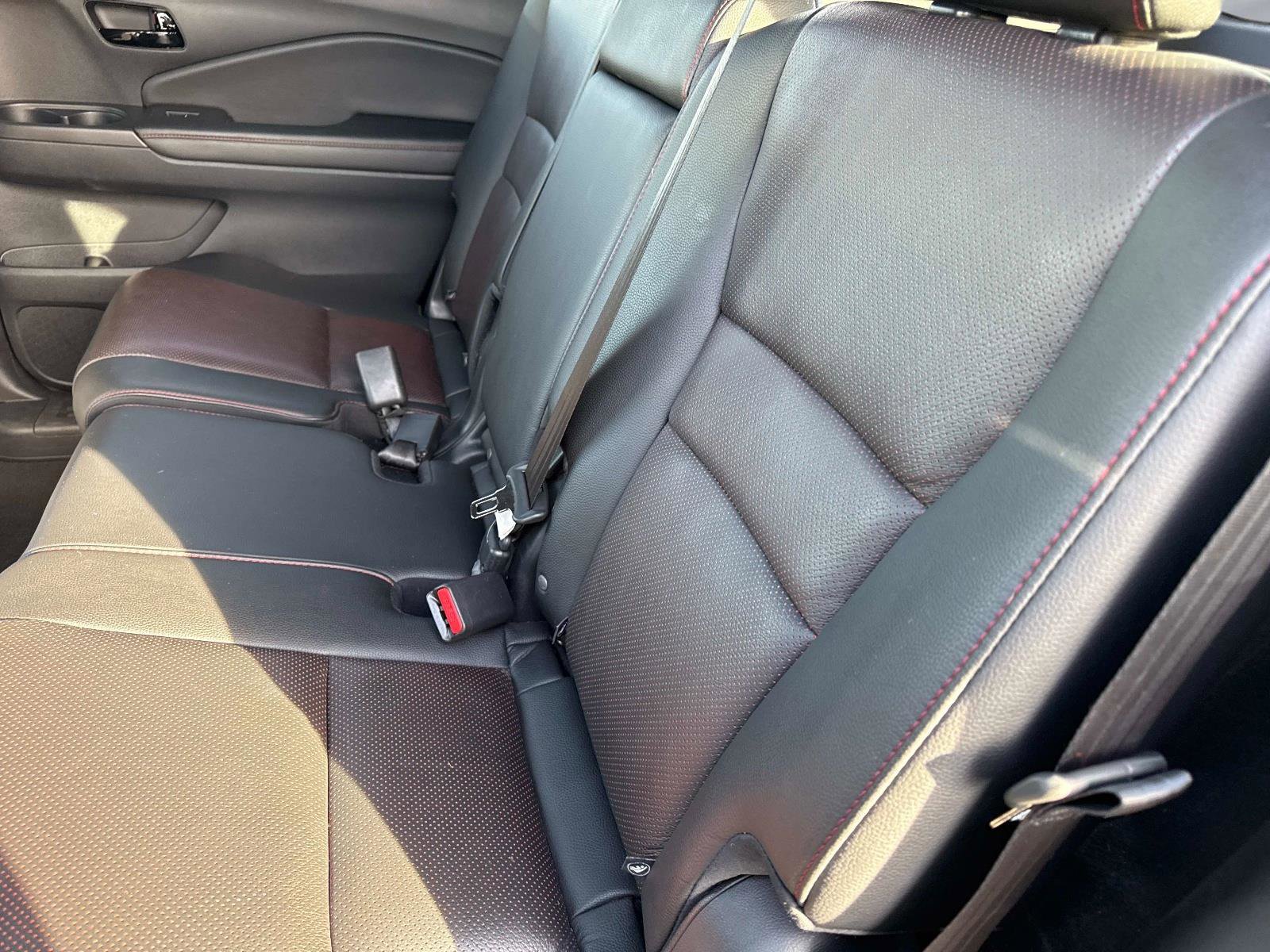 Certified 2025 Honda Passport Black Edition image 15