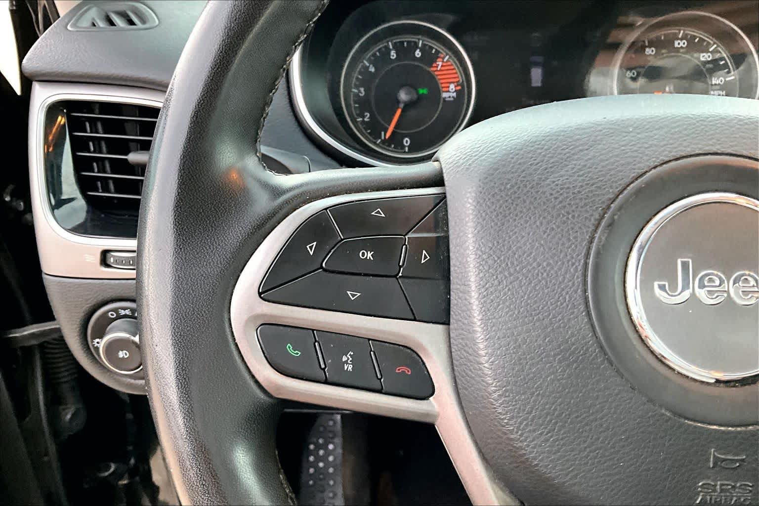 Used 2022 Jeep Cherokee Limited w/ Elite Package AWD/4WD image 16
