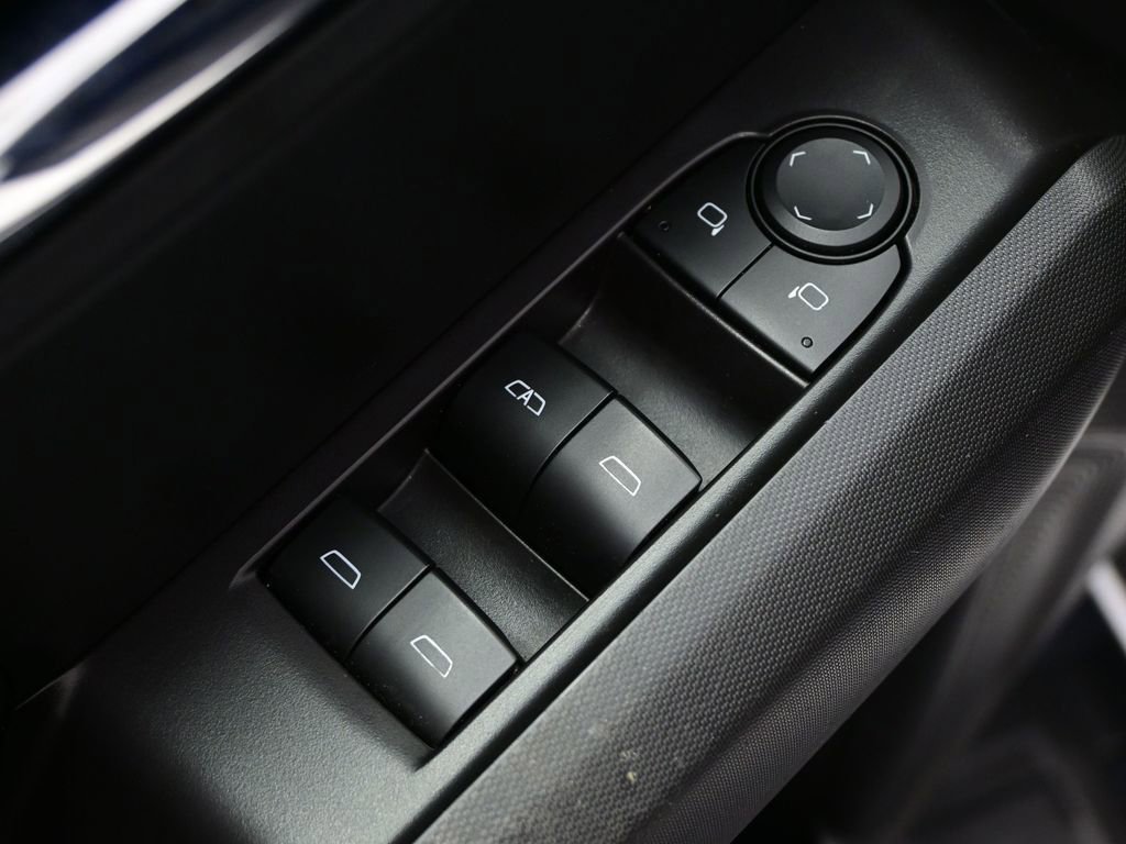 Used 2023 GMC Canyon Elevation w/ Convenience Package RWD image 12