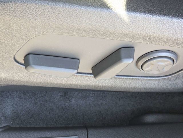 New 2026 Kia Carnival EX FWD image 19