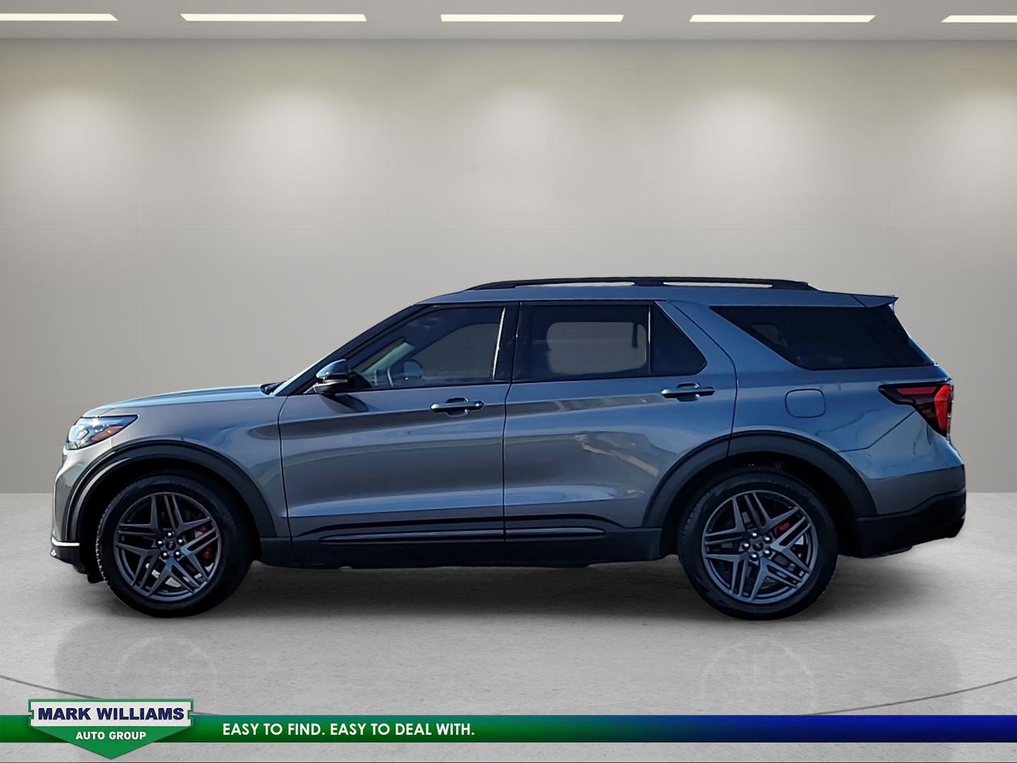 Used 2025 Ford Explorer ST w/ Sun And Sound Package AWD/4WD image 7