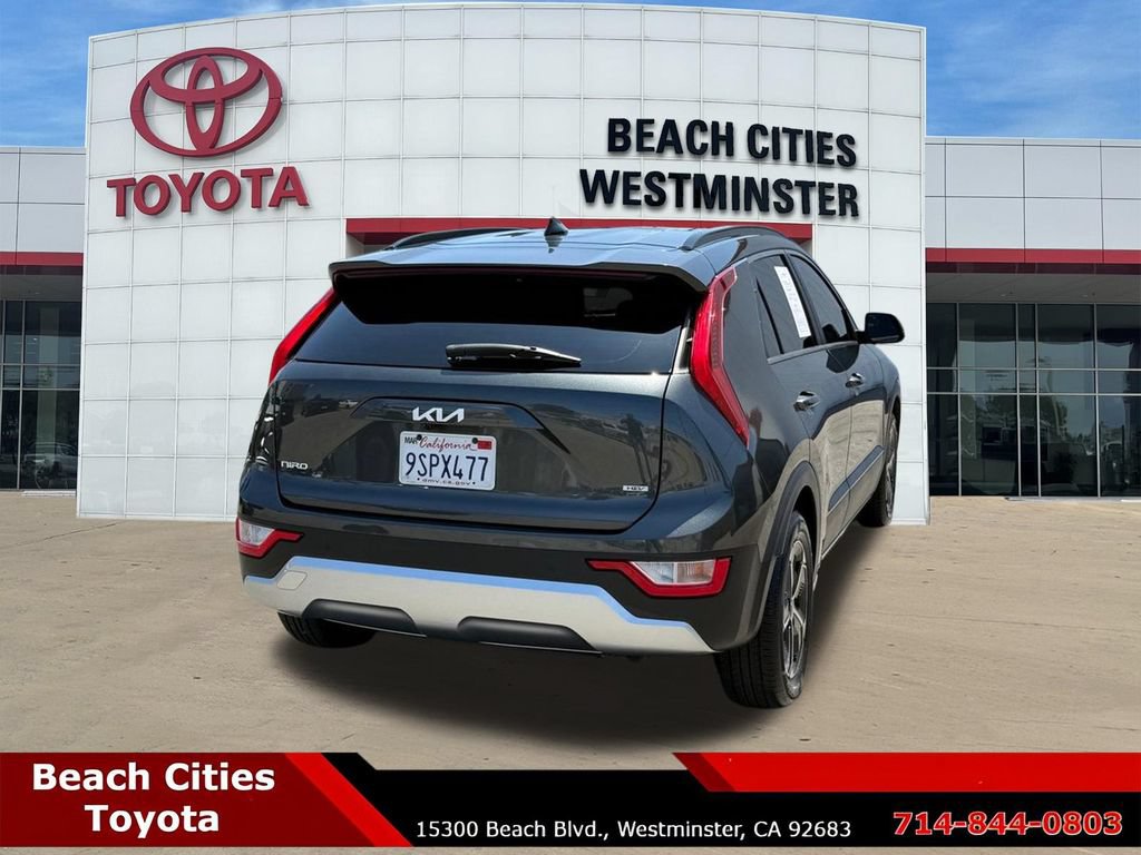 Used 2025 Kia Niro EX FWD image 12