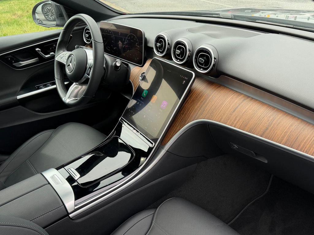 Used 2025 Mercedes-Benz C 300 4MATIC Sedan image 15
