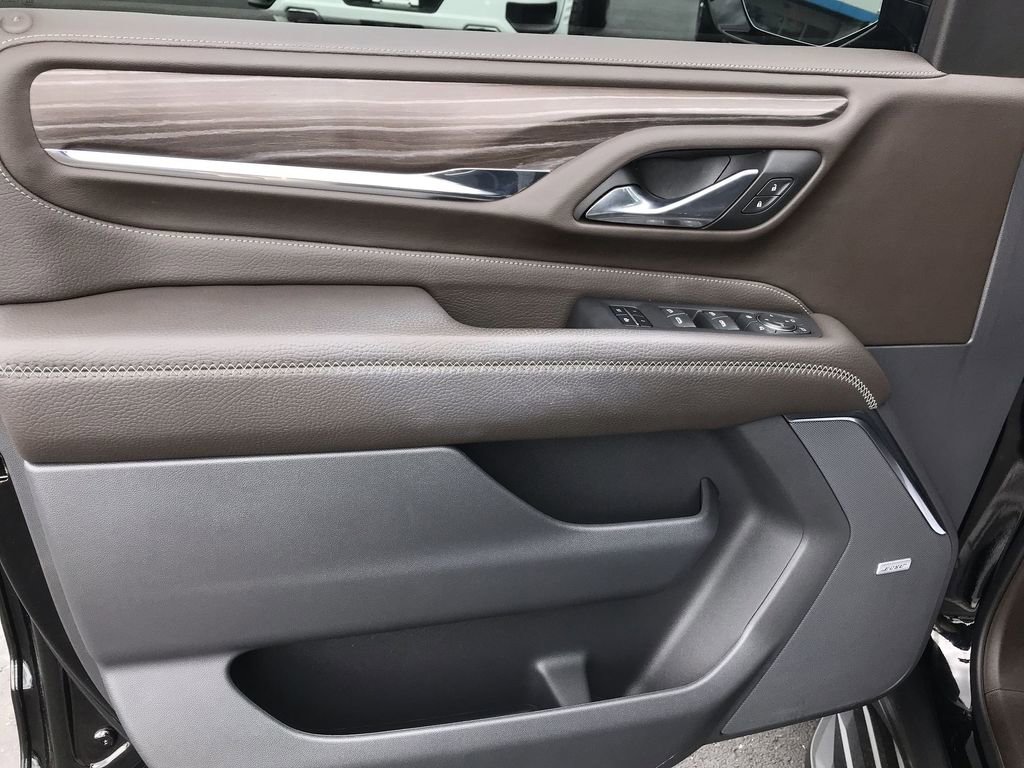 Used 2023 GMC Yukon Denali image 13