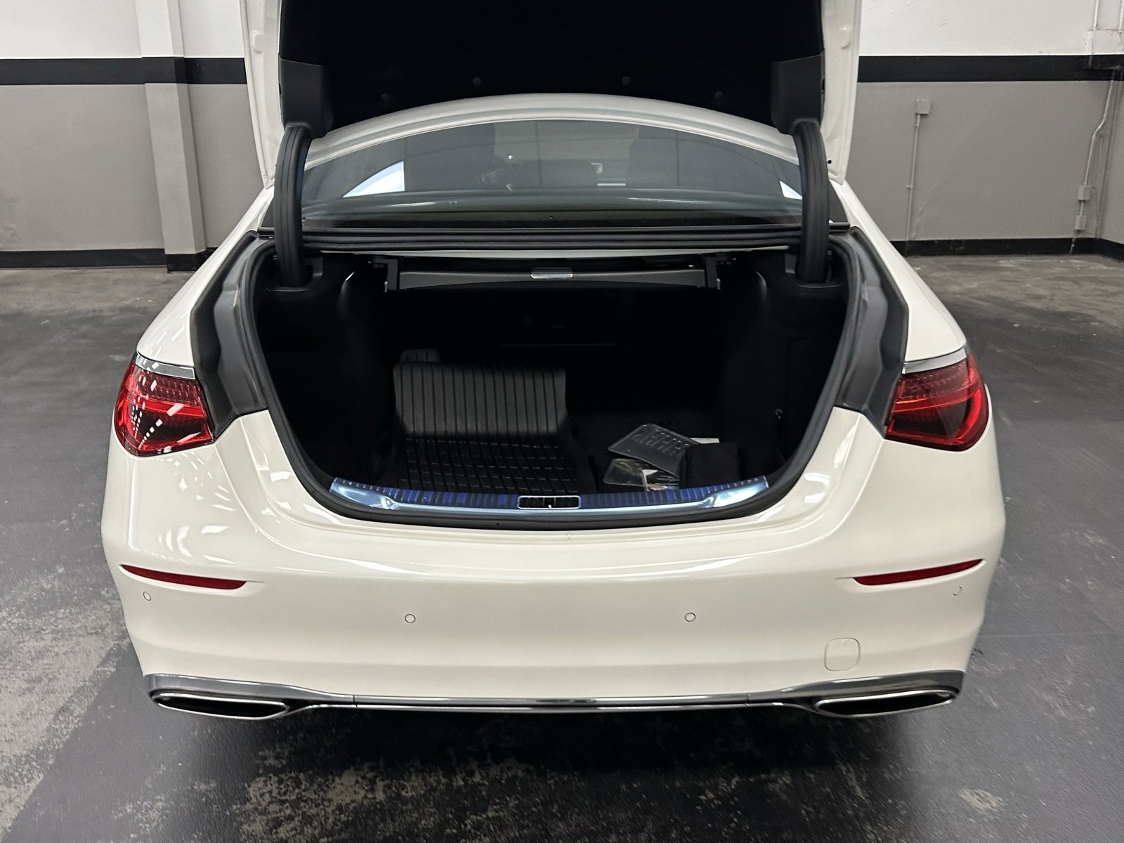 Certified 2023 Mercedes-Benz S 580 4MATIC Sedan image 14