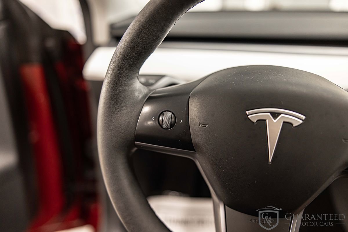 Used 2024 Tesla Model Y Long Range AWD/4WD image 24