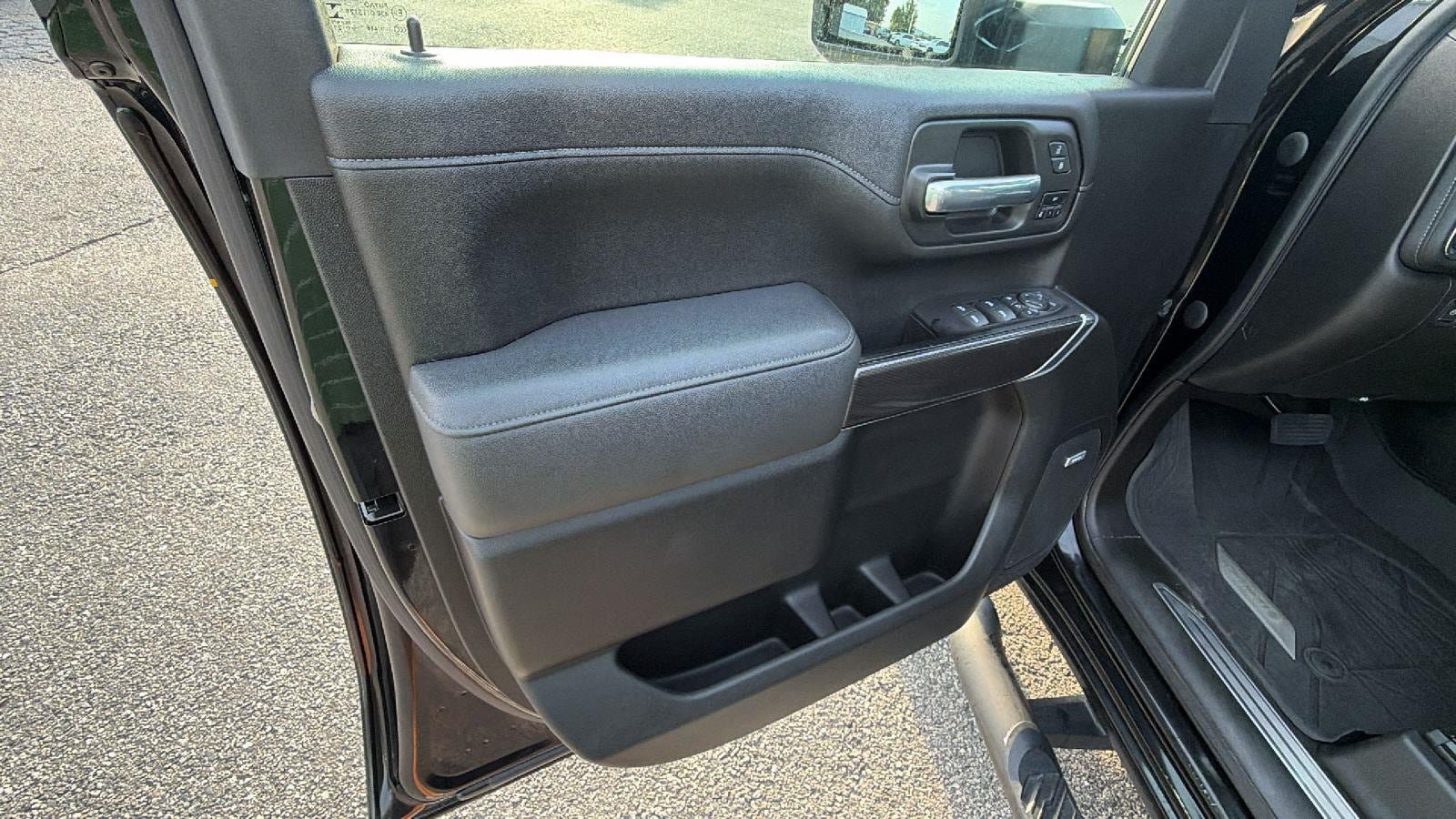 Used 2021 Chevrolet Silverado 2500 LTZ w/ Carhartt Edition AWD/4WD image 16