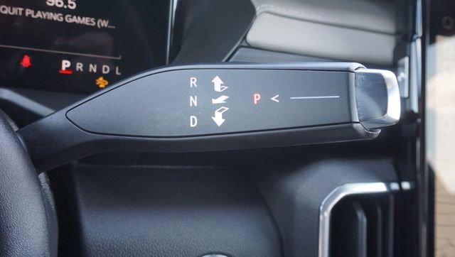 Certified 2026 GMC Acadia Elevation w/ Elevation Premium Package FWD image 18