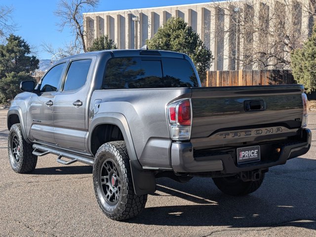 Used 2017 Toyota Tacoma TRD Off-Road image 7