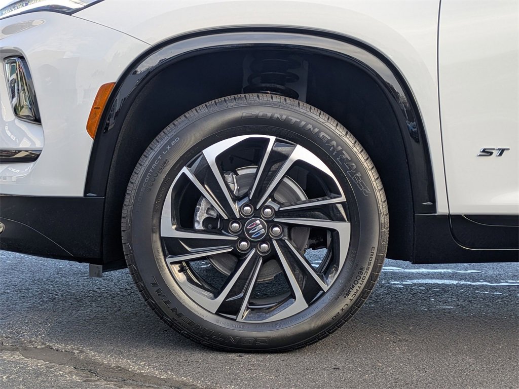 New 2026 Buick Enclave Sport Touring image 8