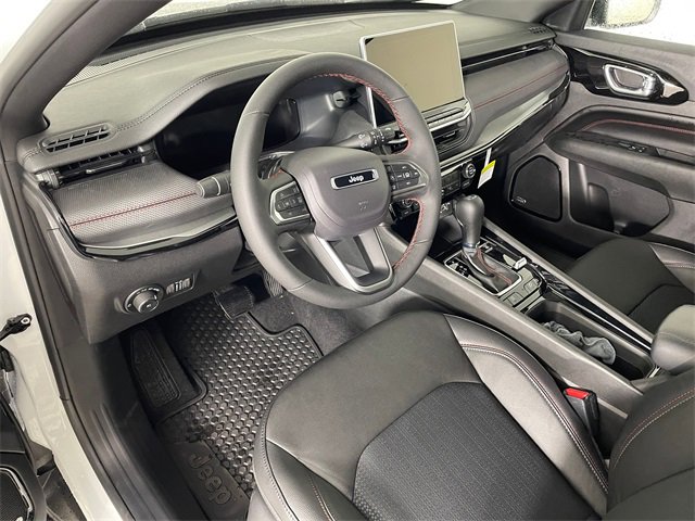 New 2026 Jeep Compass Trailhawk w/ Sun, Sound & Navigation Group image 2