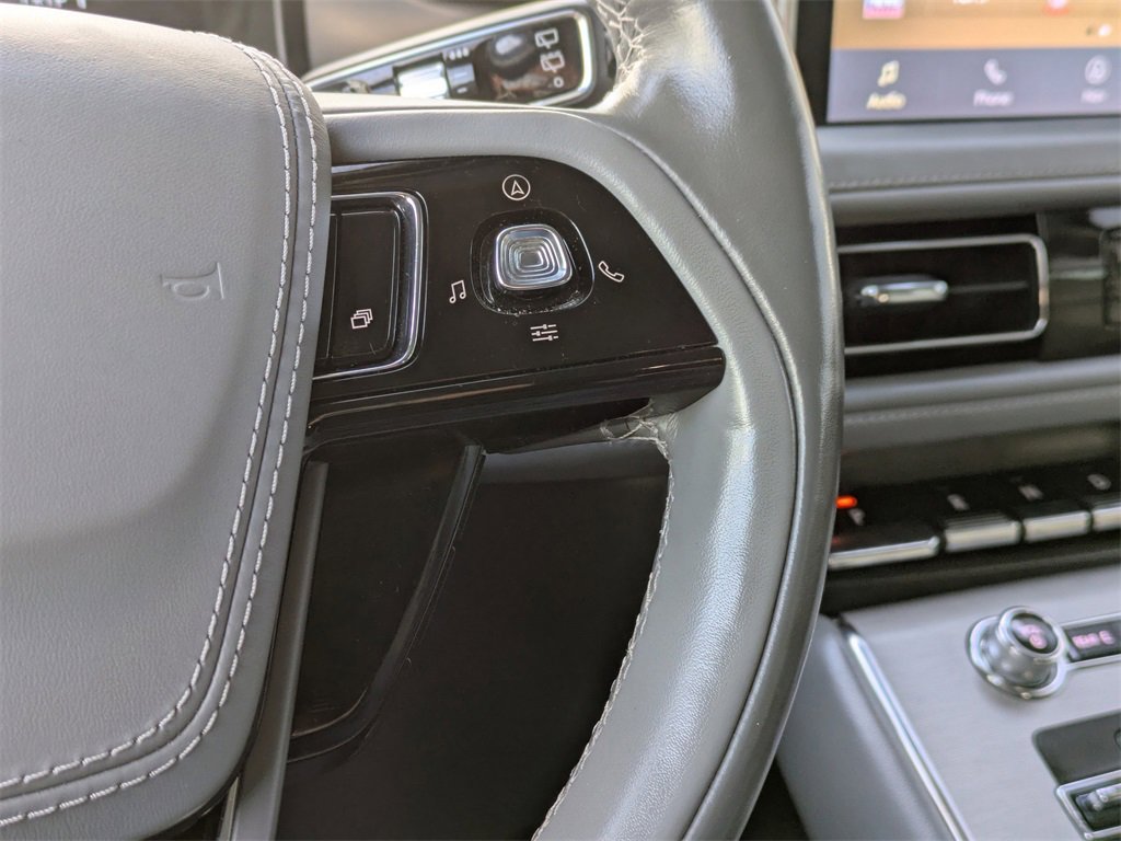 Used 2021 Lincoln Aviator Reserve w/ Equipment Group 201A image 30