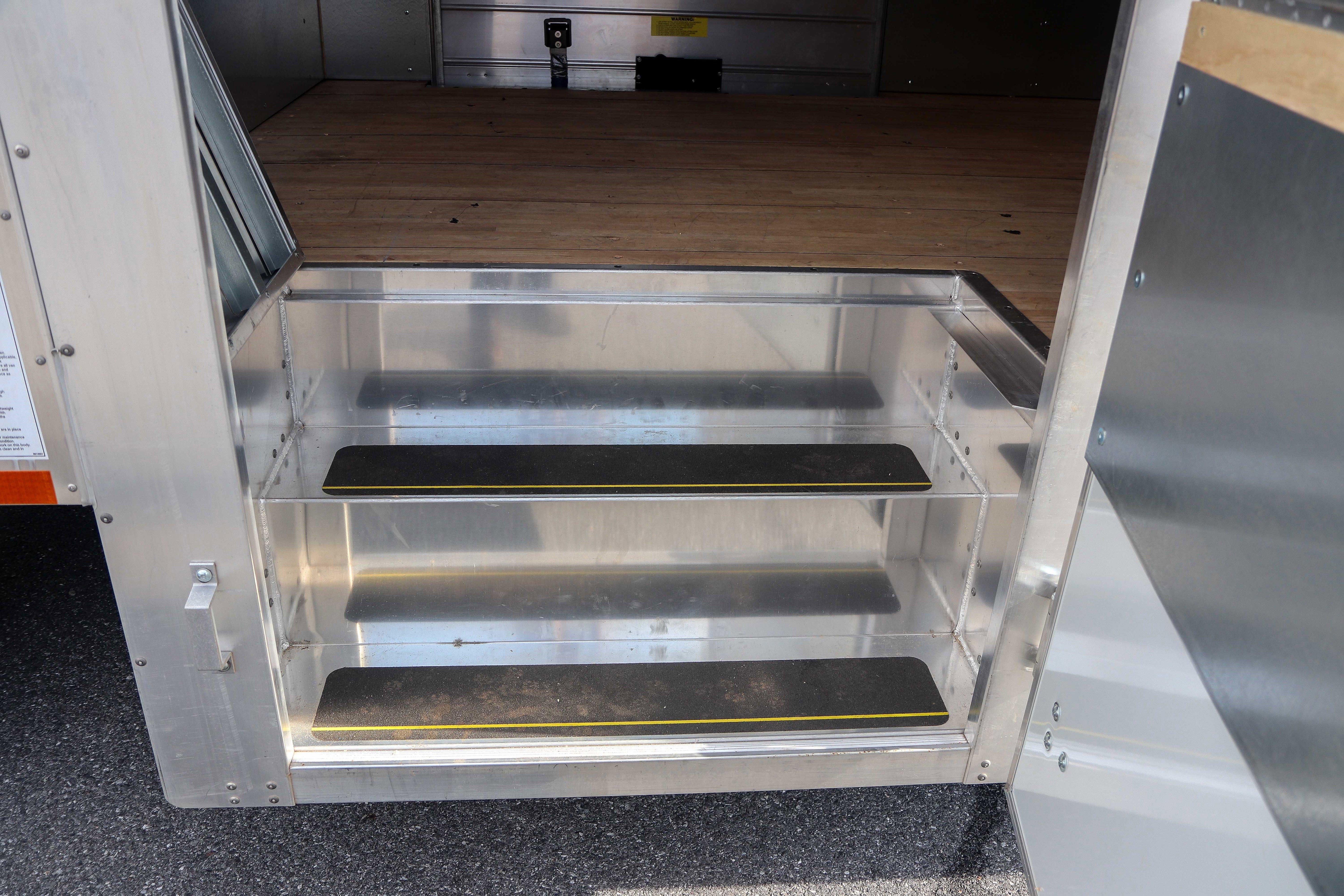 Used 2024 Isuzu NPR image 15