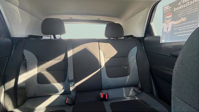 Used 2025 Chevrolet TrailBlazer LT AWD/4WD image 19