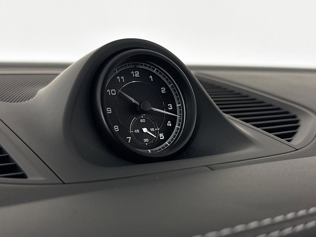 Used 2025 Porsche Macan S image 22