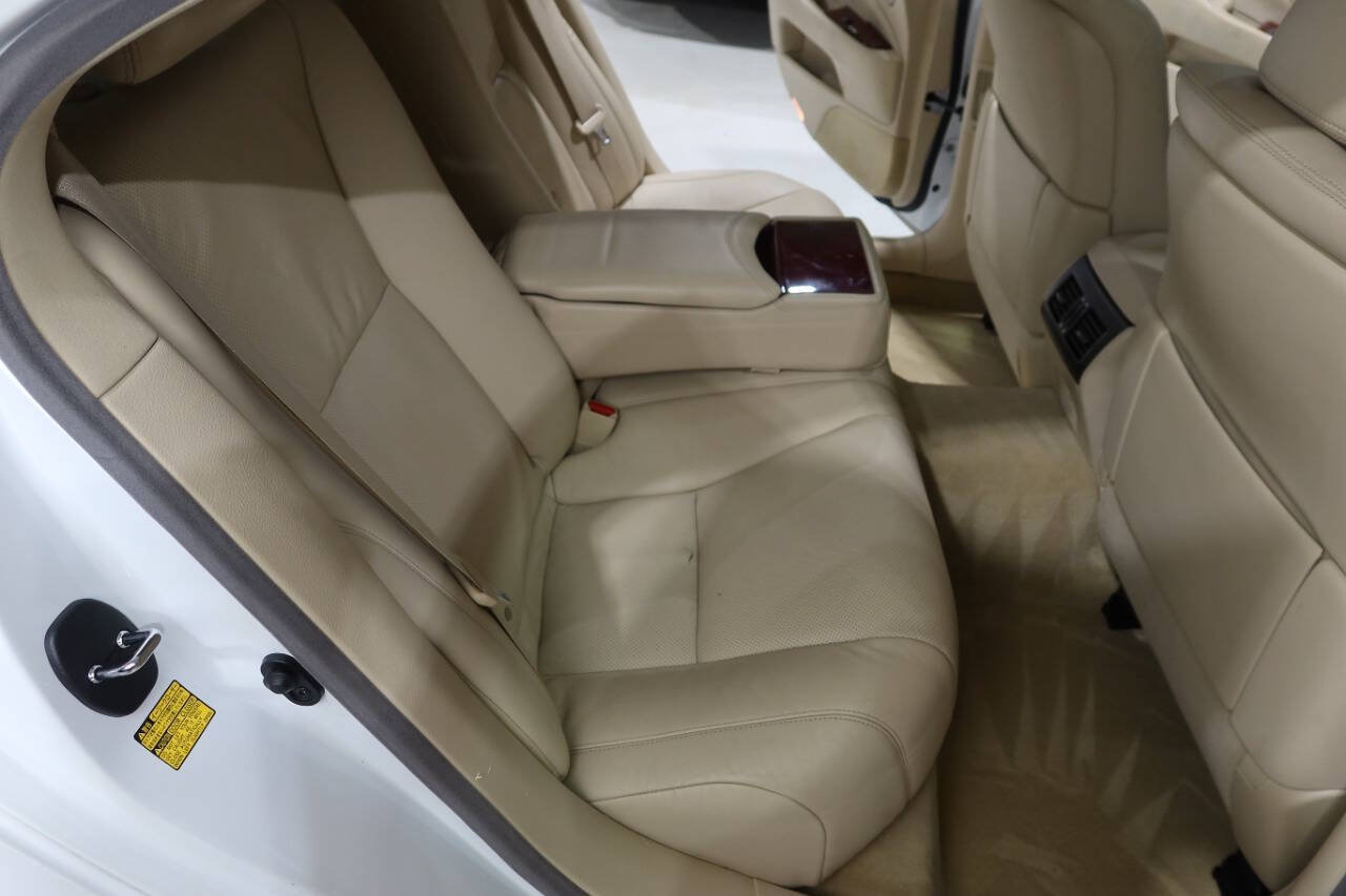 Used 2012 Lexus LS 460 w/ Comfort Pkg RWD image 14