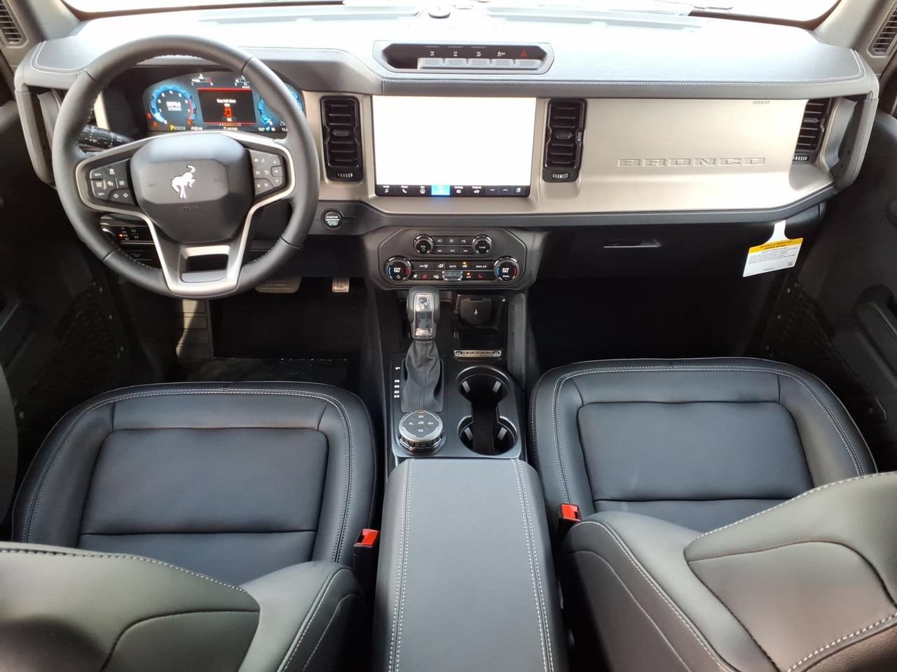 New 2026 Ford Bronco Outer Banks w/ Sasquatch Package AWD/4WD image 7
