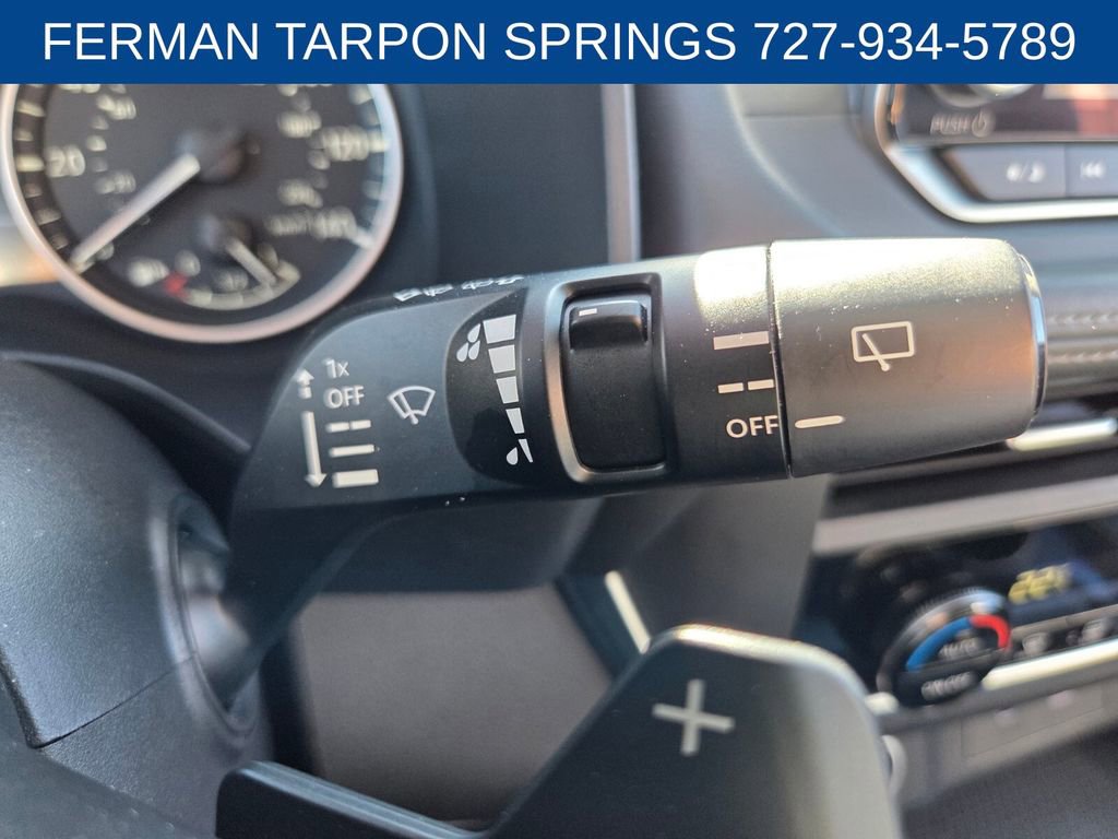 Used 2023 Nissan Rogue SV image 32