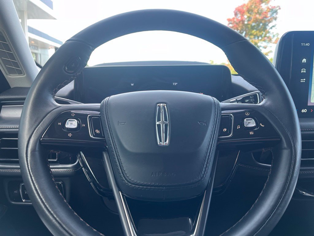 Used 2025 Lincoln Aviator AWD w/ Equipment Group 101A image 27